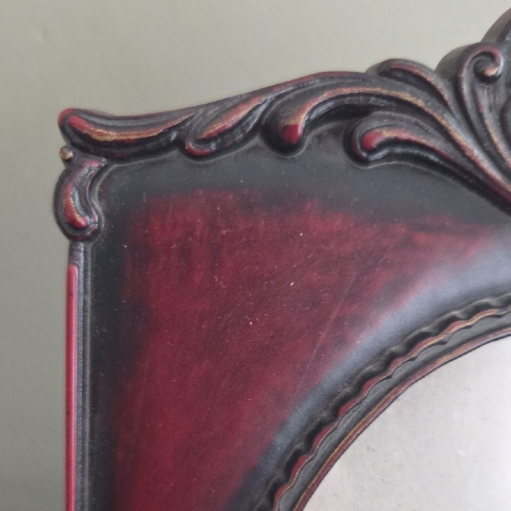 Vintage-Style Photo Frame - Picture 6 of 12